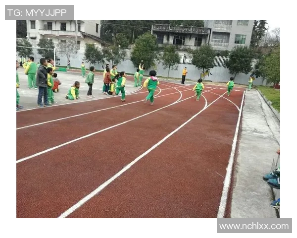 漫画风格的足球明星背影女神照片展现独特魅力与运动精神 漫画风格的足球明星背影女神照片展现独特魅力与运动精神