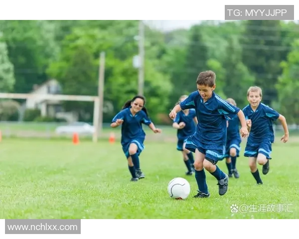 从小热爱足球的他们如何在绿茵场上追逐梦想成长为明星球员 从小热爱足球的他们如何在绿茵场上追逐梦想成长为明星球员